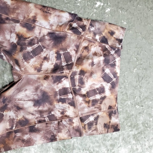 Athleta Salutation Stash Pocket II 7/8 Leggings in Calypso Neutral - Picture 7 of 7